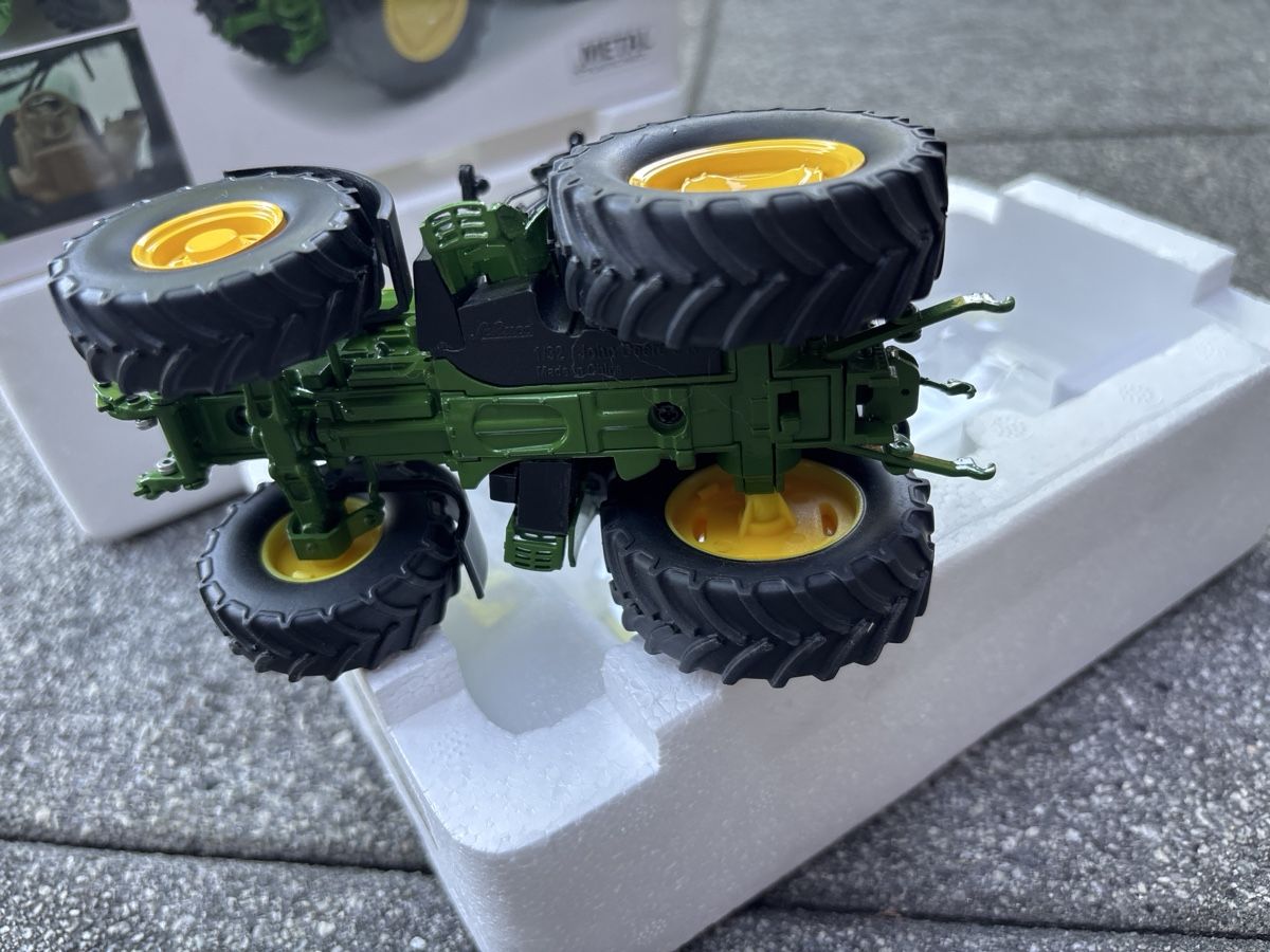 Schuco Kits de montage: Modèle réduit John Deere Schuco 1:32 – Neuf (Voir description) à Courgenay par Mthunderball 2
