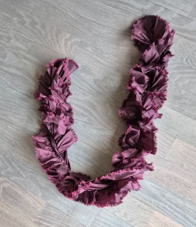 Foulard Rüschen altrosa beere