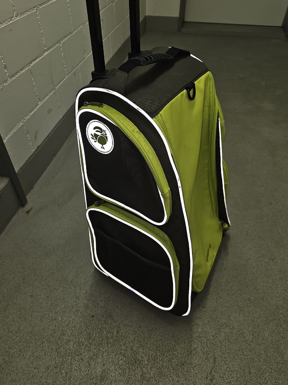 Altro in Aeronautica: Yako O Schrankkoffer Trolley – Usato da Riedikon venduto da Winter21. 1