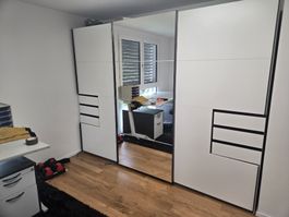 Schwebetürenschrank Weiss/Spiegel