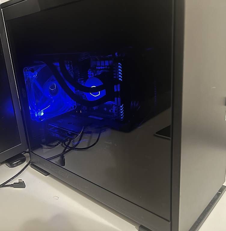 Nvidia PC: Gaming Pc RAM 48GB VRAM 12GB – Usato da Basel venduto da zar_792n