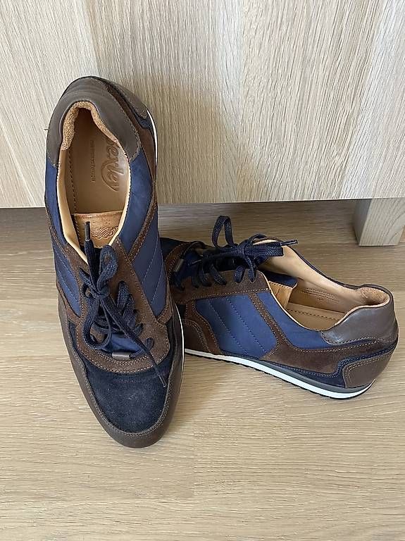 Scarpe da uomo: Baskets en cuir taille 44 – Usato da La Tour-de-Peilz venduto da K_L 1