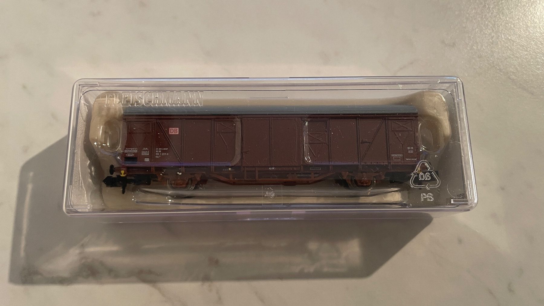 Fleischmann Modellini di ferrovie: Gedeckter Güterwagen – Nuovo (secondo la descrizione) da Dietlikon venduto da raeschli