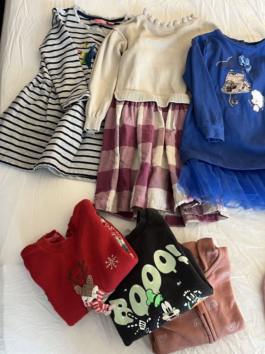 Gap Lotti & Set di vestiti: Winter/Herbst Mädchen Kleiderpaket, Grösse 104 – Usato da Zürich venduto da LemonadeZH 1