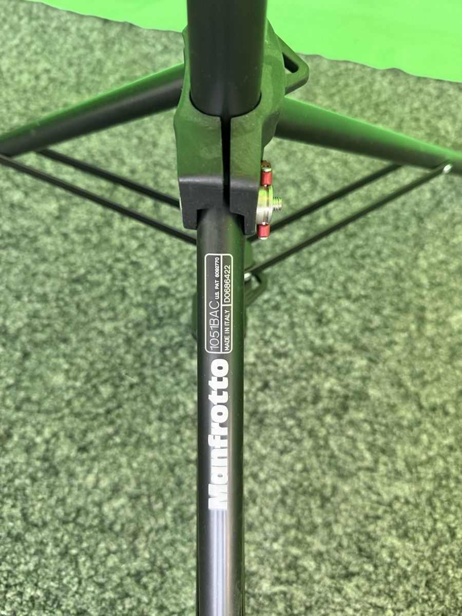Labor & Dunkelkammer: Manfrotto 1051BAC Lampenstativ mit Softbox gebraucht – Gebraucht aus Nänikon von MircoPellegrino 6
