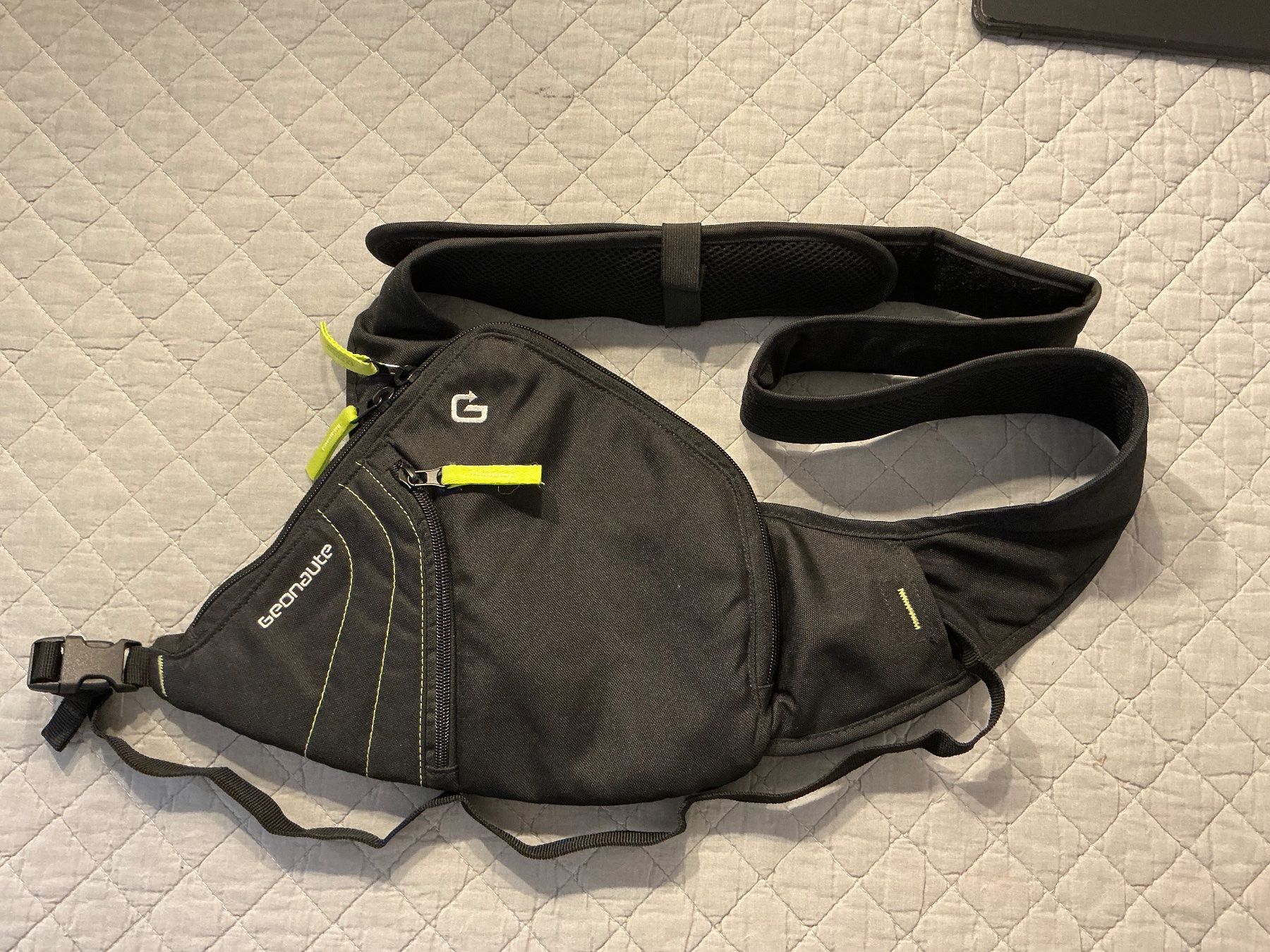 Taschen: Brusttasche, Laufftasche, – Neu (gemäss Beschreibung) aus Kerzers von MarianneRamseier