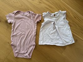 Kurzarmbody und T-Shirt Mädchen Grösse 80