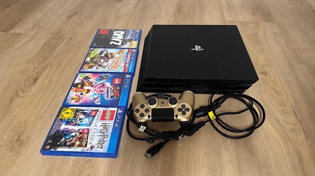 Sony Consoles: Playstation 4 (PS4) mit einem Controller und 4 Spielen – D'occasion à Kaiseraugst par Knoepfle83 2