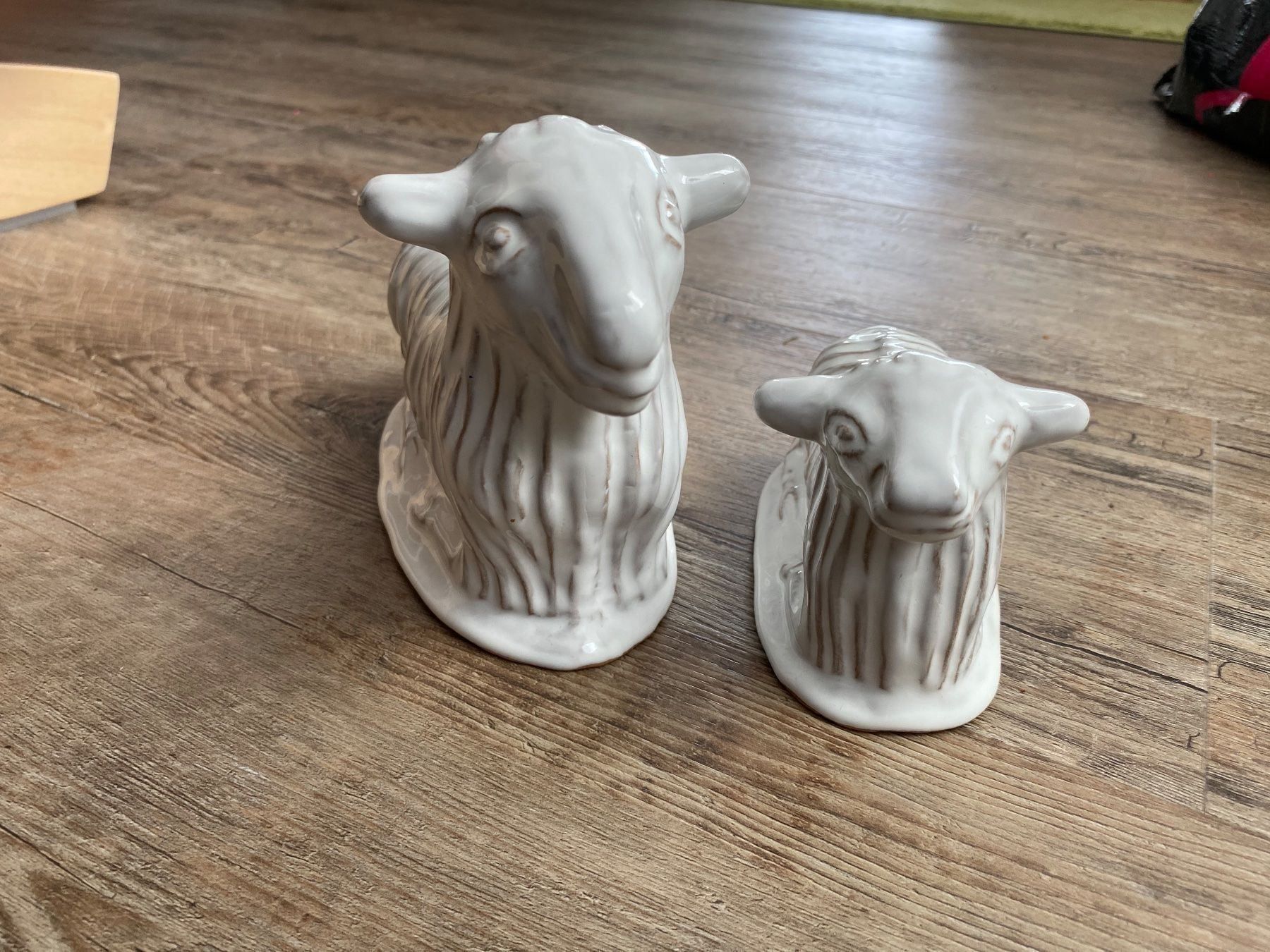 Statuette: 2 Deko Schafe Lamm Oster Deko – Usato da Rickenbach b. Wil venduto da sunneschii_ 7