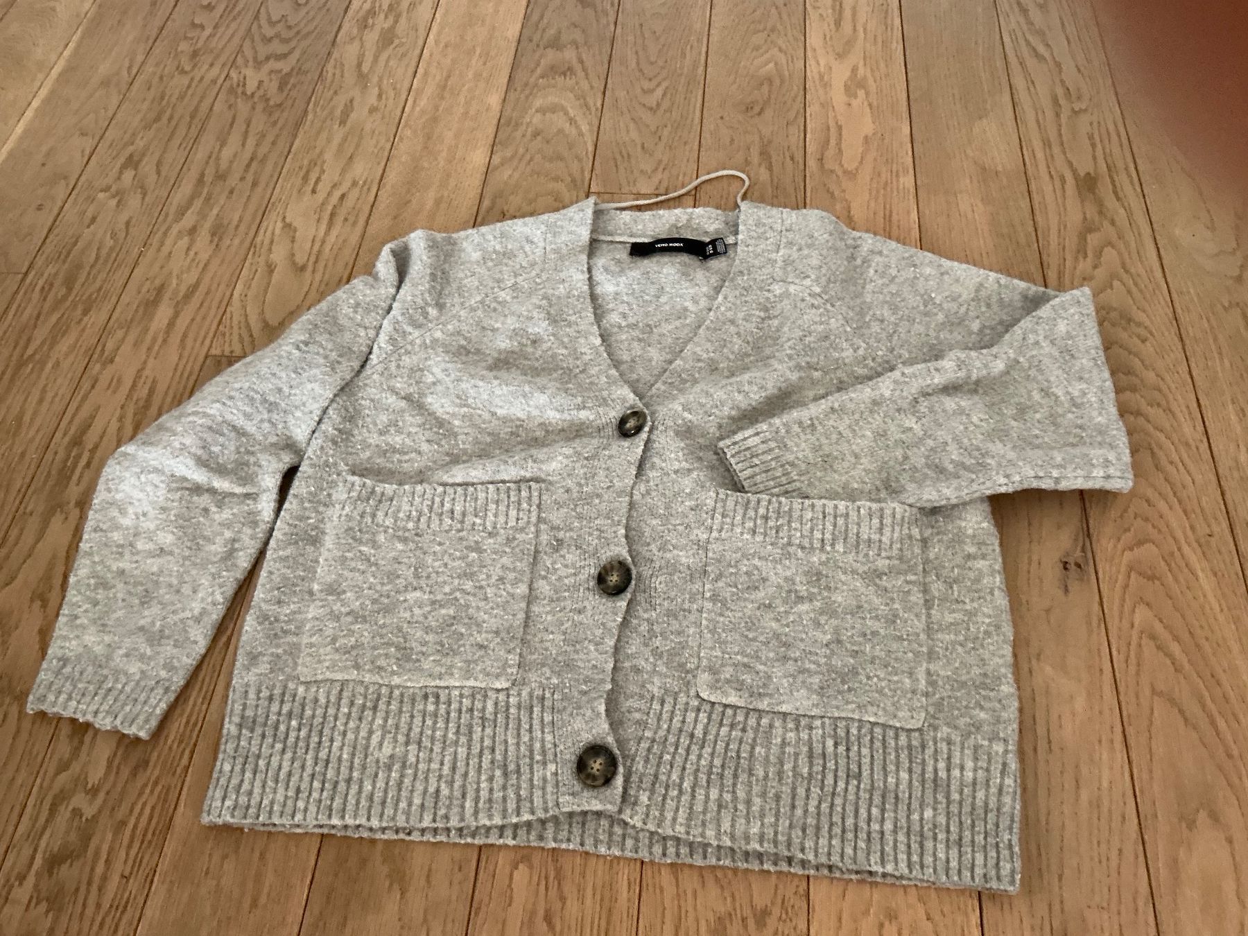 Vero Moda Giacche: Strickjacke Gr. XS von Vero Moda – Usato da Wiesendangen venduto da gefion99