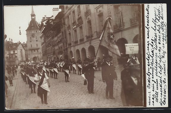 Cartoline postali: AK Bern, Festumzug – Usato da Berlin venduto da bartko-reher