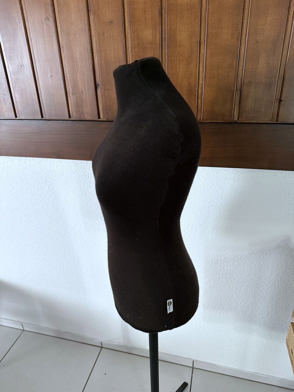 Ladenausstattungen & Messebau: Schwarze Schneiderpuppe auf Standfuß – Gebraucht aus Dotzigen von YGMT 1