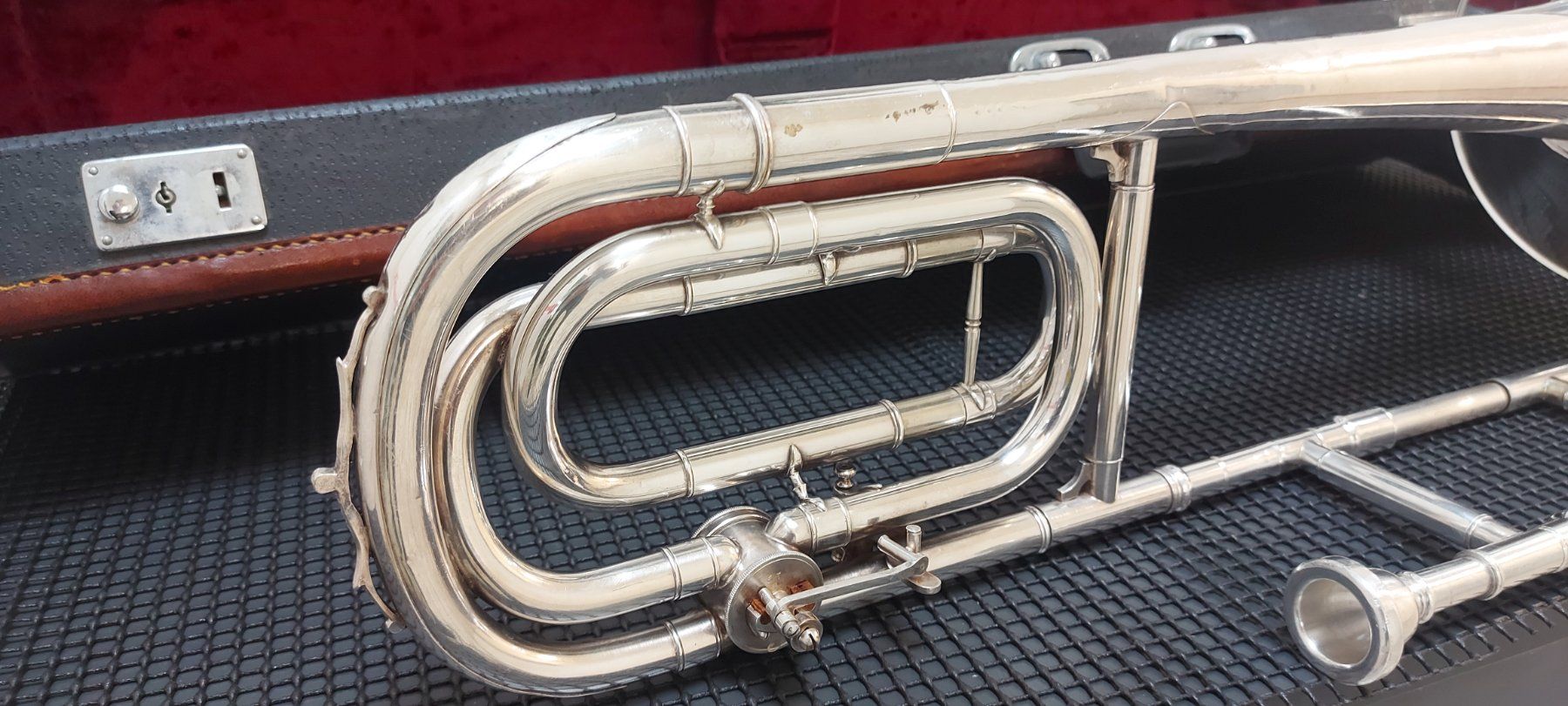 Strumenti musicali: Posaune mit quartventil Lark M 4026 inkl.koffer – Usato da Glattbrugg venduto da Swissmusik 5