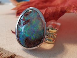 18Kt. GG/WG Ring, Boulder-Opal  UNIKAT aus der Goldschmiede