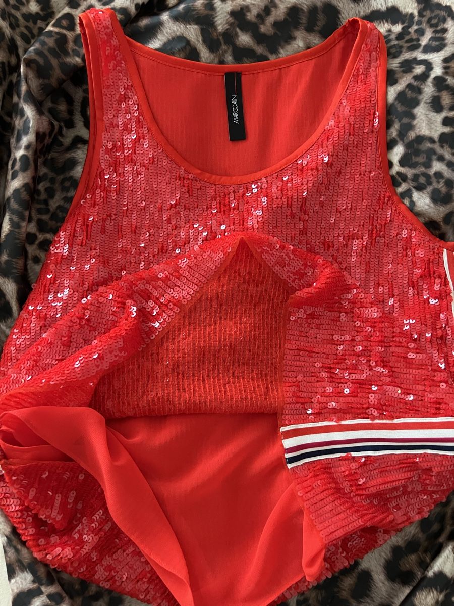 Marc Cain Tops: Marc Cain Pailletten Top, rot, 3/38 – Gebraucht aus Bergdietikon von pinkerton13 5