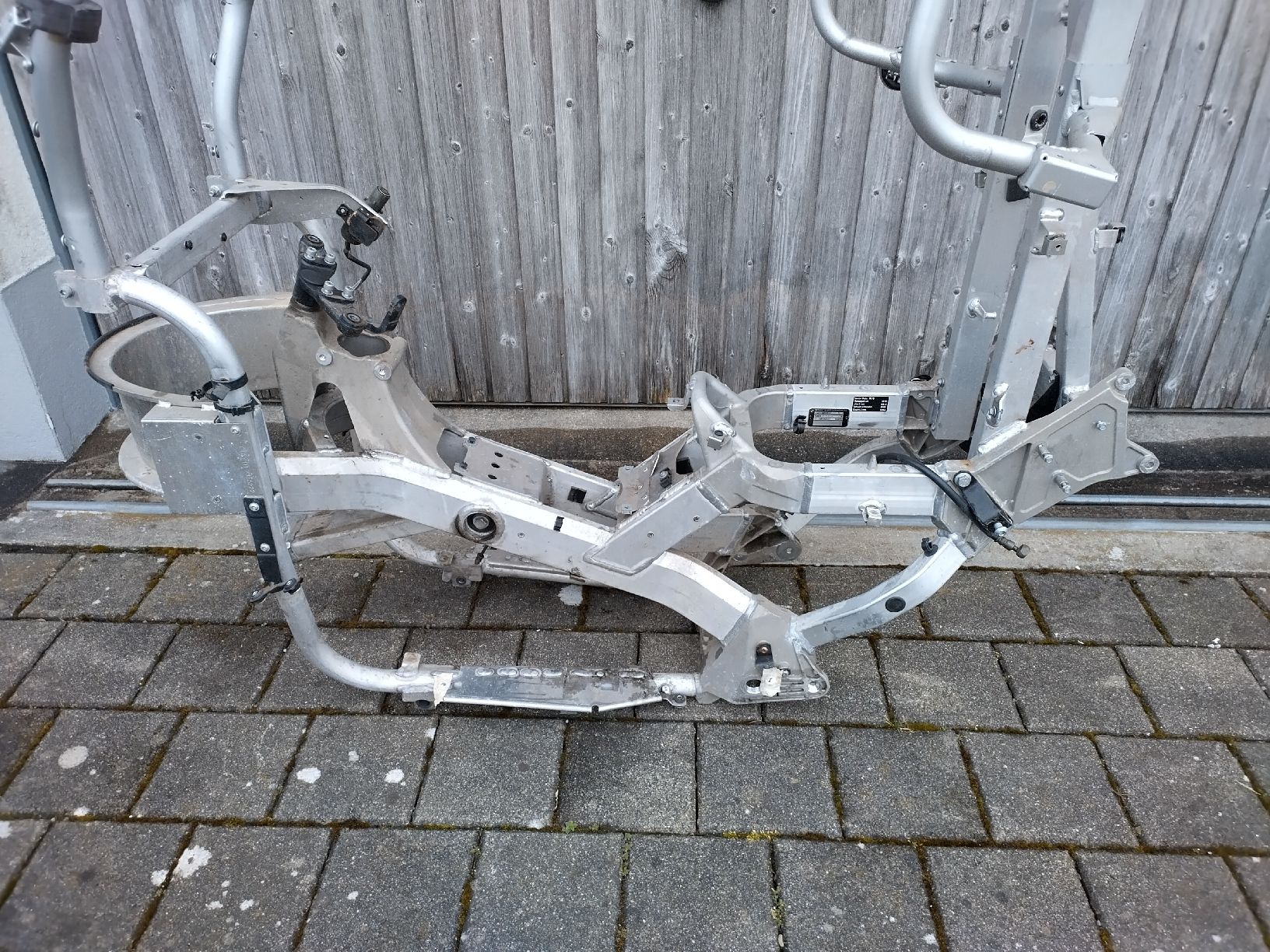 BMW Tutti i ricambio per moto: Chassis BMW C1 125 200 Rahmen – Usato da Oberhofen TG venduto da Crosserx 2