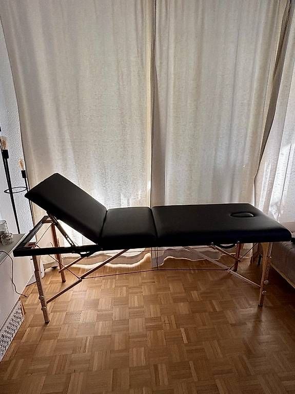Gonser Sedie a sdraio: 2-Zonen Massageliege – Usato da Rotkreuz venduto da amm_9l2d 1