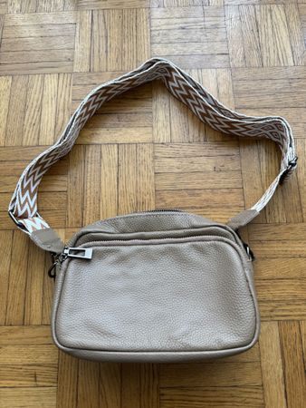 Umhängetasche beige, mit abnehmbarem Gurt