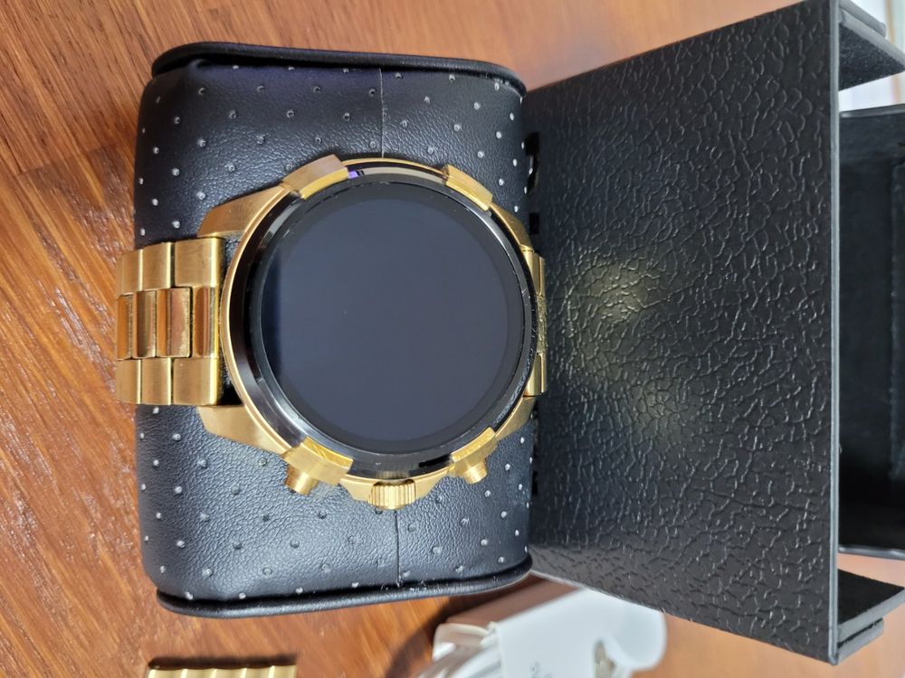 Diesel on 2024 smartwatch dzt2005