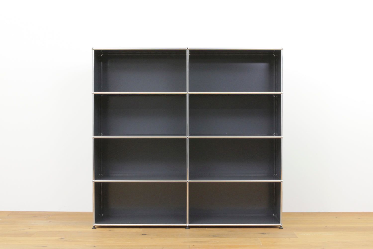 Regale: USM Regal 2x4 Anthrazit – Gebraucht aus Affoltern am Albis von Zapro 1
