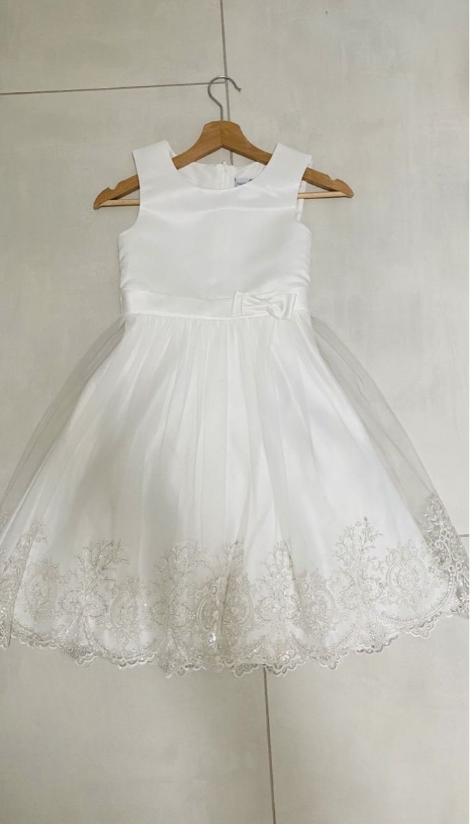 Vestiti & Gonne: Blumenmädchenkleid 140 – Usato da Rheineck venduto da gurkli81