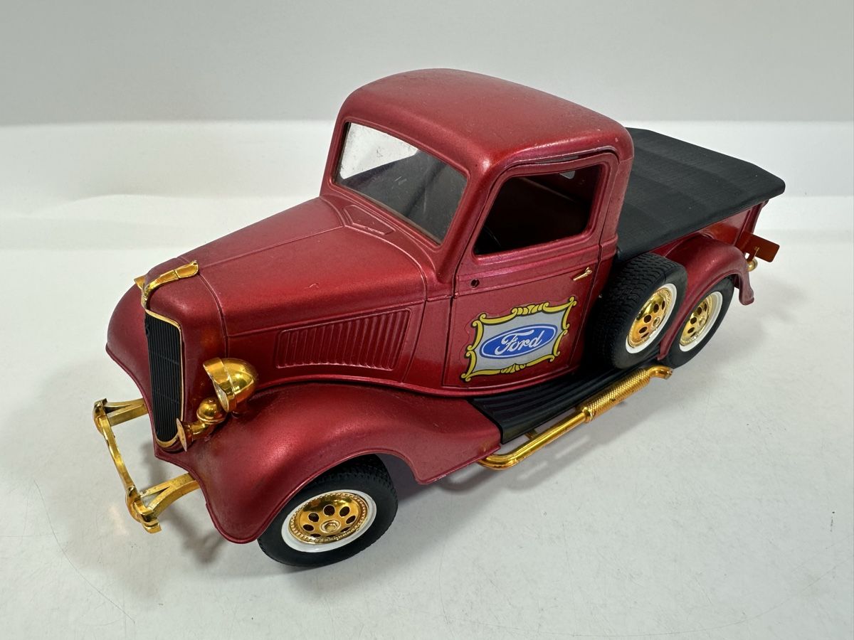 Solido Modellini d'auto: 1936 Ford V8 Pickup 1:18, mattrot, SOLIDO – Usato da Zofingen venduto da rf9_x2xt 1