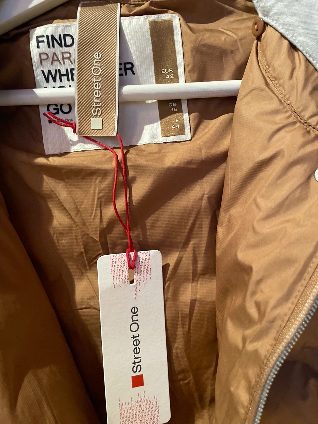 Giacche: Street One Winterjacke fabrikneu – Nuovo e nell'imballaggio originale da Münsingen venduto da Ckolibri 1