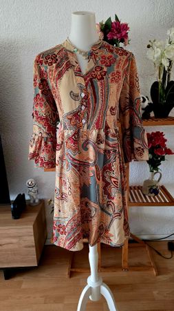 Dress patterned size L 80cm length new