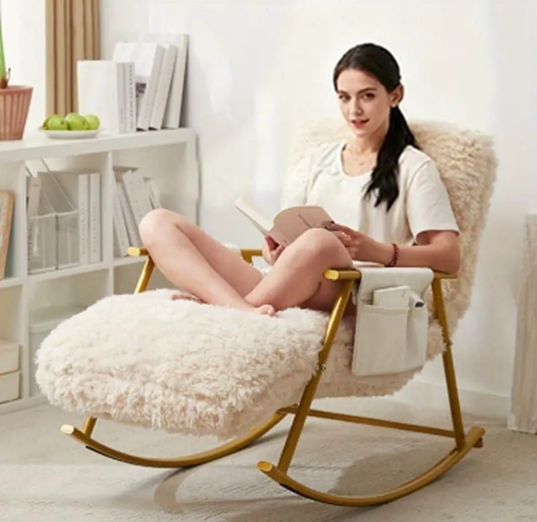Poltrone: Plüsch Schaukelsofa Stuhl – Nuovo e nell'imballaggio originale da Hohenrain venduto da cars77 3