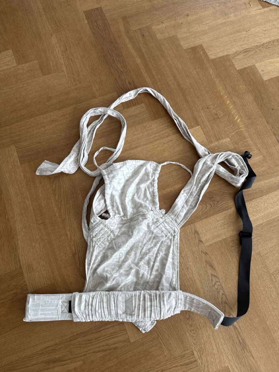 Limas Porte-bébés ventraux & dorsaux: Stokke Limas Babytrage – D'occasion à Horw par patrik_13 1