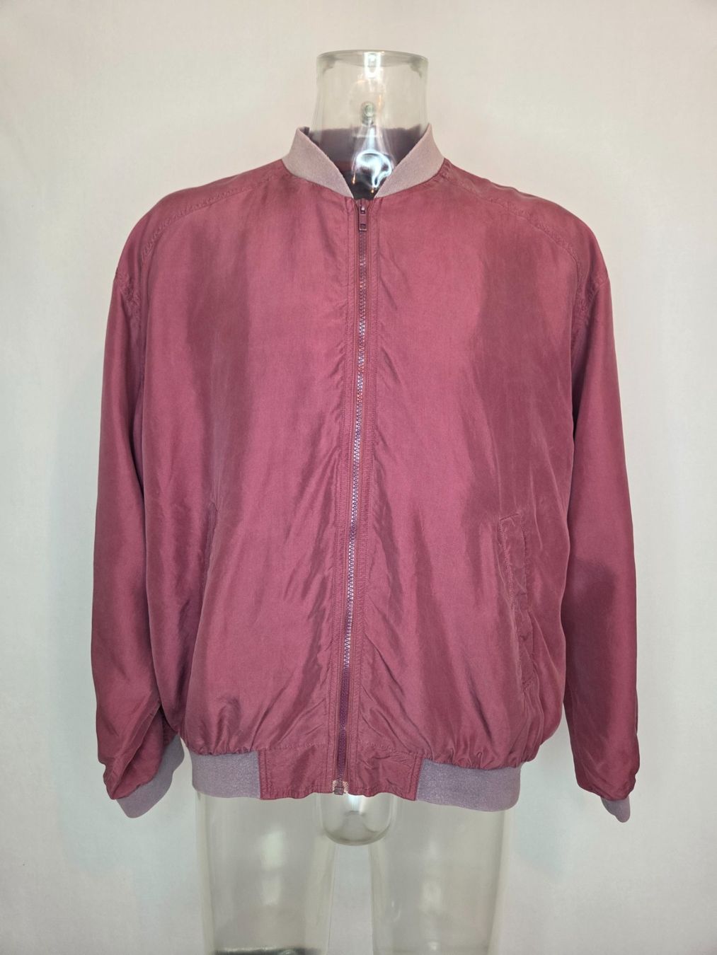 Jacken: Vintage Seiden-Bomberjacke - M – Gebraucht aus Bern von -Aniko-