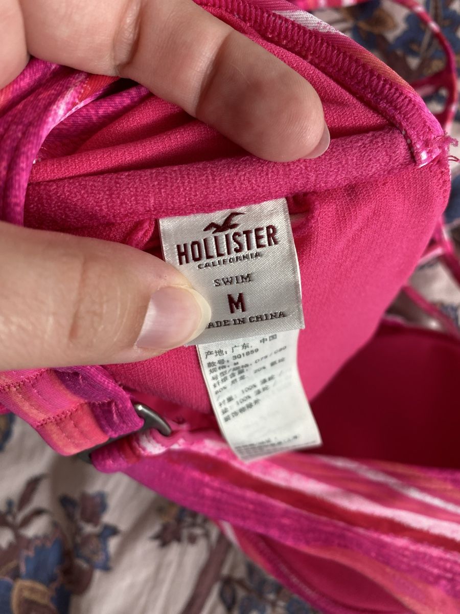 Hollister Costumi da bagno & Bikini: Hollister Bikinioberteil Gr. M – Usato da Hünenberg venduto da a.u.849 2
