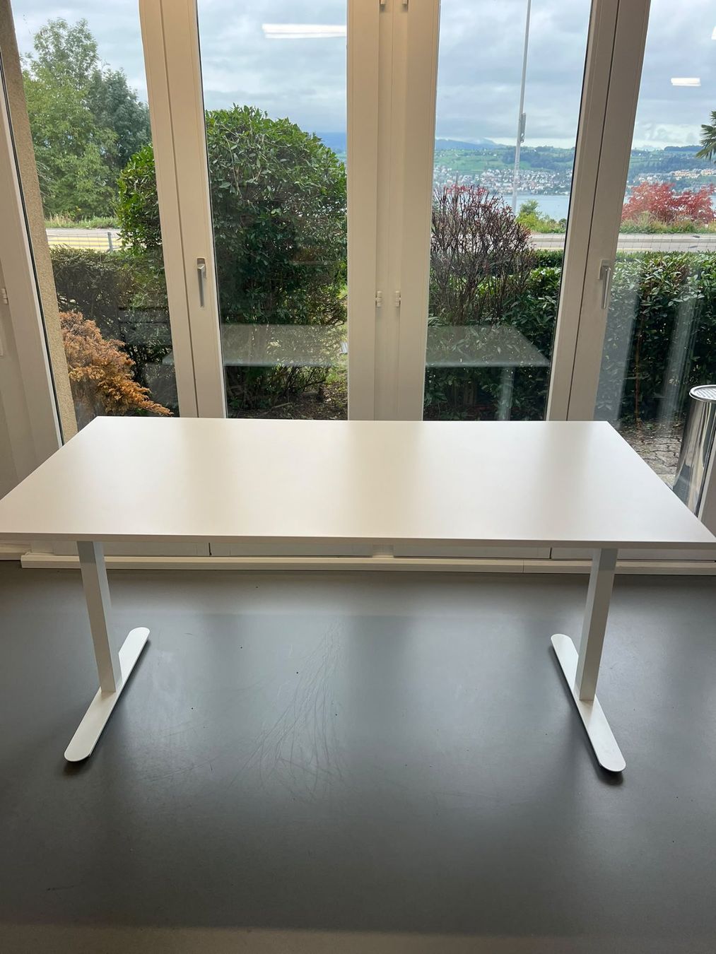Scrivanie: Bürotisch 1600x800 – Usato da Männedorf venduto da KingDiui
