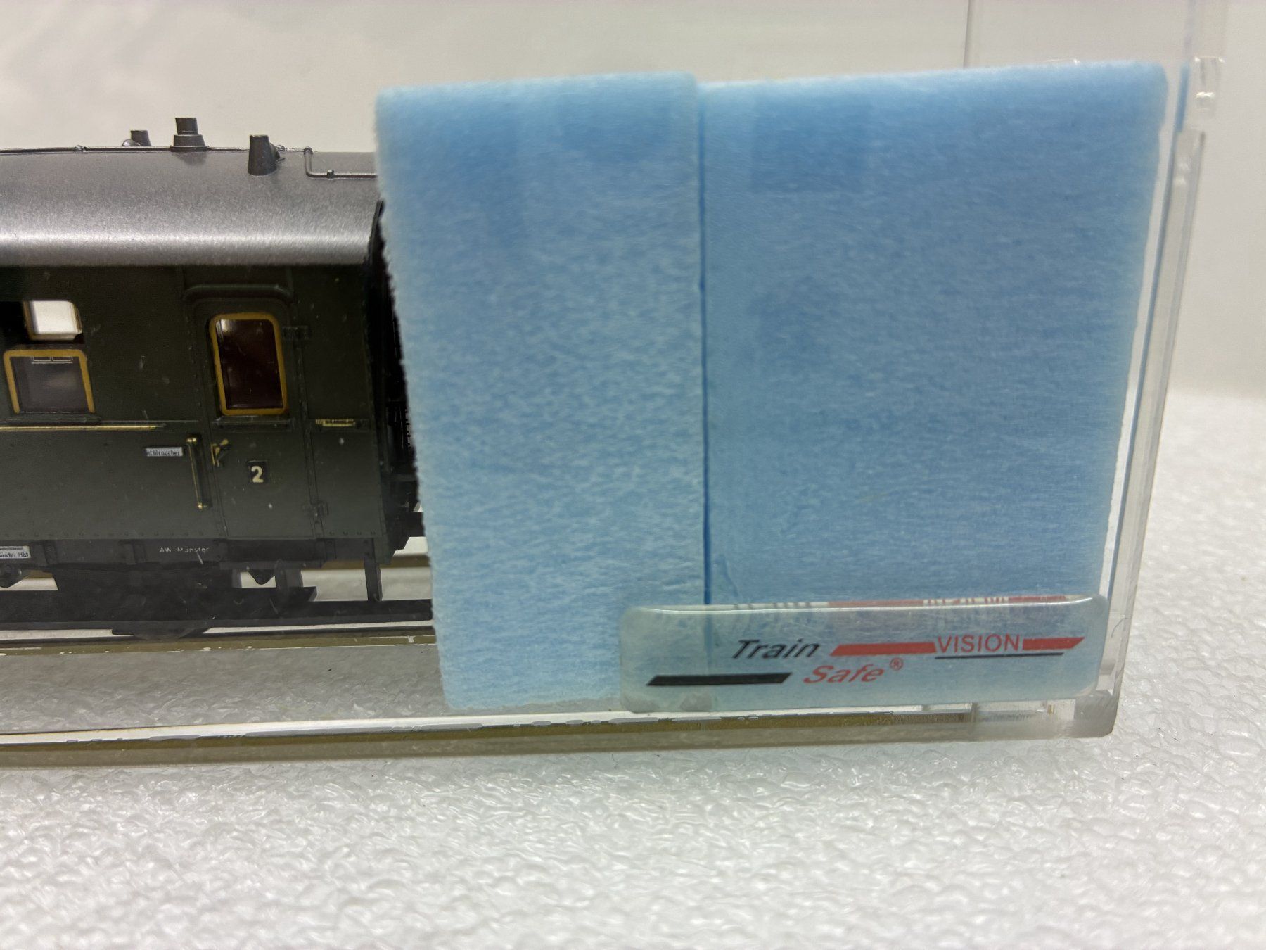 Modellini di ferrovie: Einzel-Vitrinen Train Safe Vision - stromführend - 60 cm – Nuovo (secondo la descrizione) da Thun venduto da retoolinoo 2