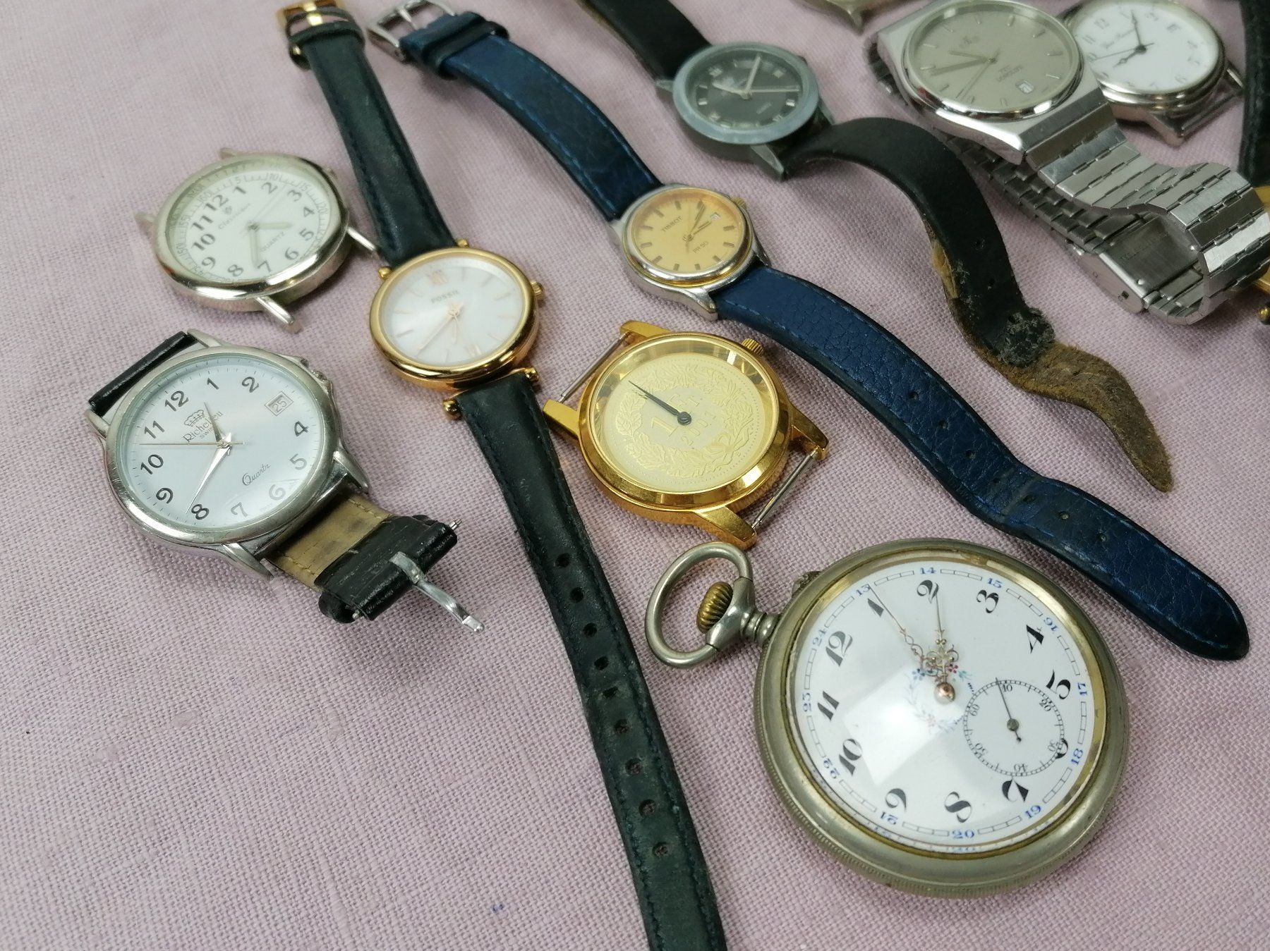 Montres: Lot mit 17 verschiedenen Uhren – D'occasion à Köniz par Brockenreich 1