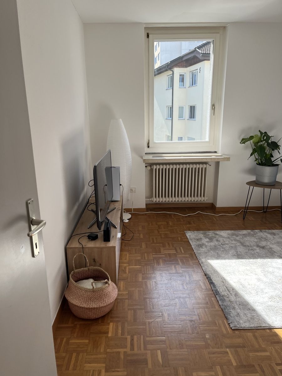 Mömax Mobili TV: Mömax Fernsehmöbel – Usato da Andwil SG venduto da Malinois33 1