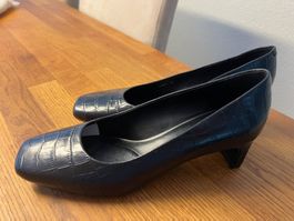 Damenschuhe Pumps schwarz Grösse 38 Kroko Optik