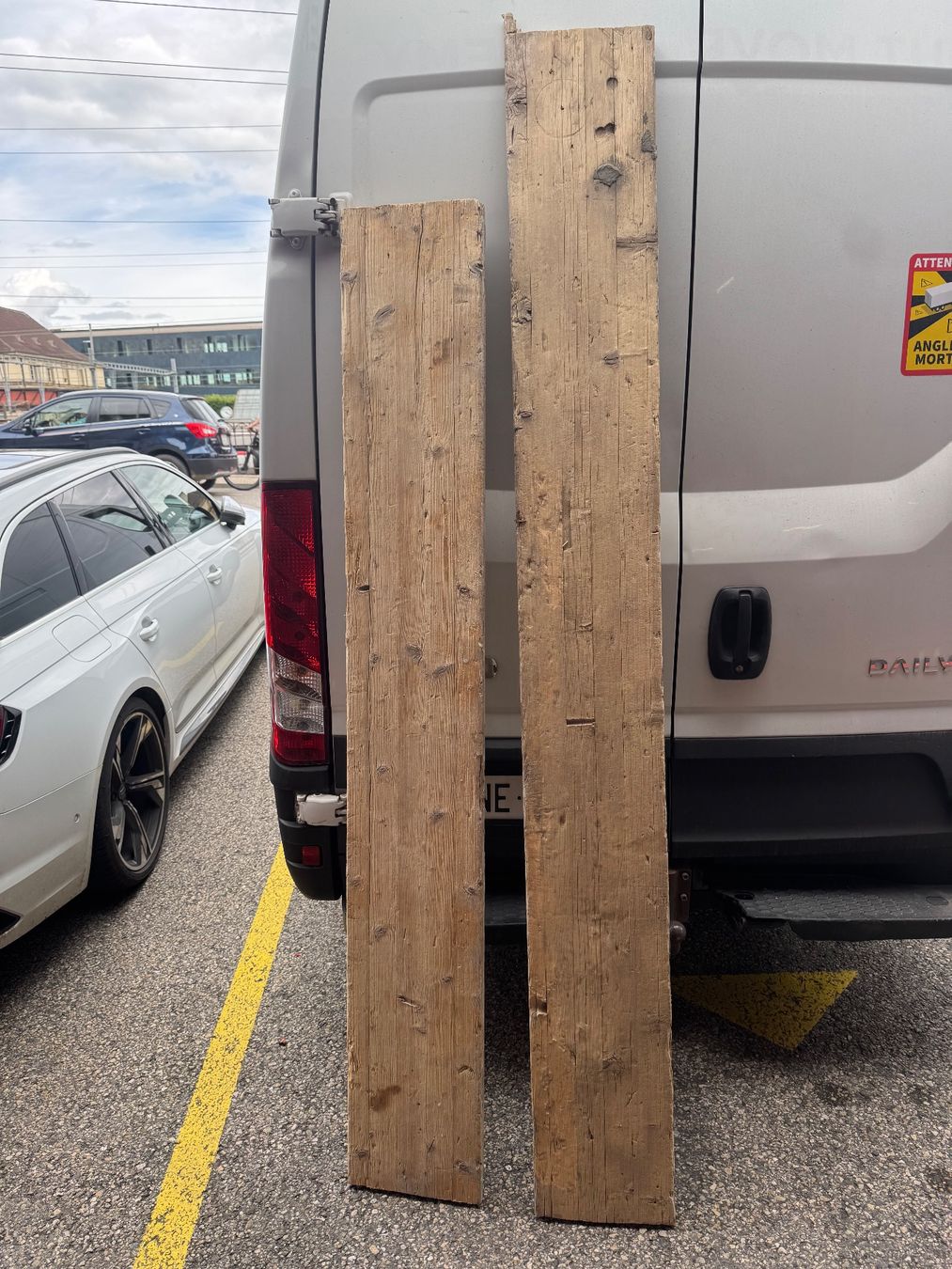 Articoli in legno: 1500 m2 vieux bois brossé  planches – Usato da St-Blaise venduto da Jack.b 4