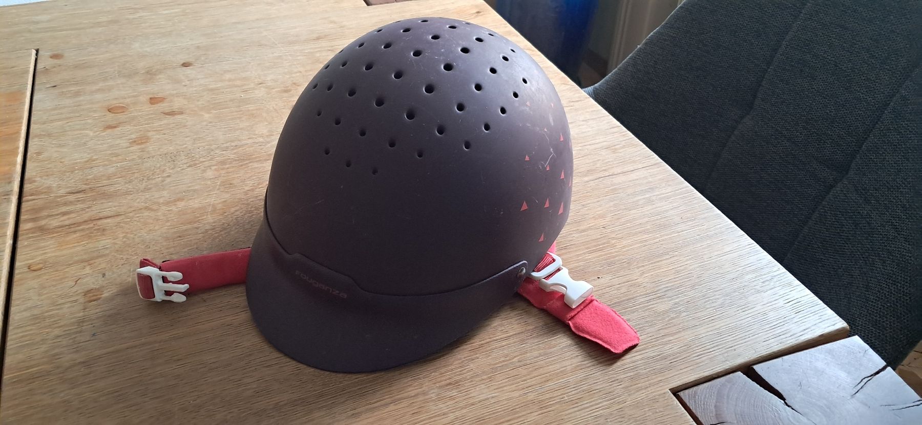 Helme: Reithelm für Kinder – Gebraucht aus Nidau von Darkpooh