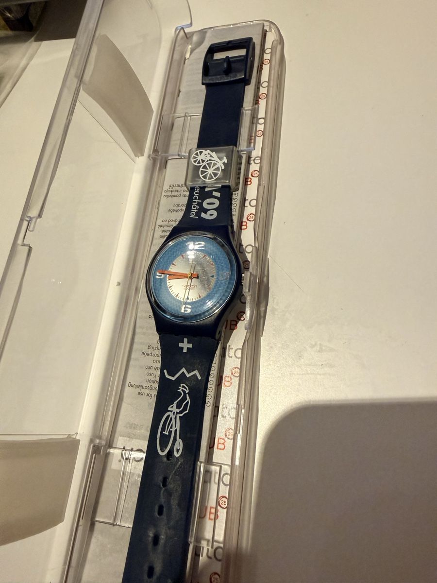 Swatch Montres: Swatch IVAC’09  – D'occasion à Cornaux NE par Demeter1897 4