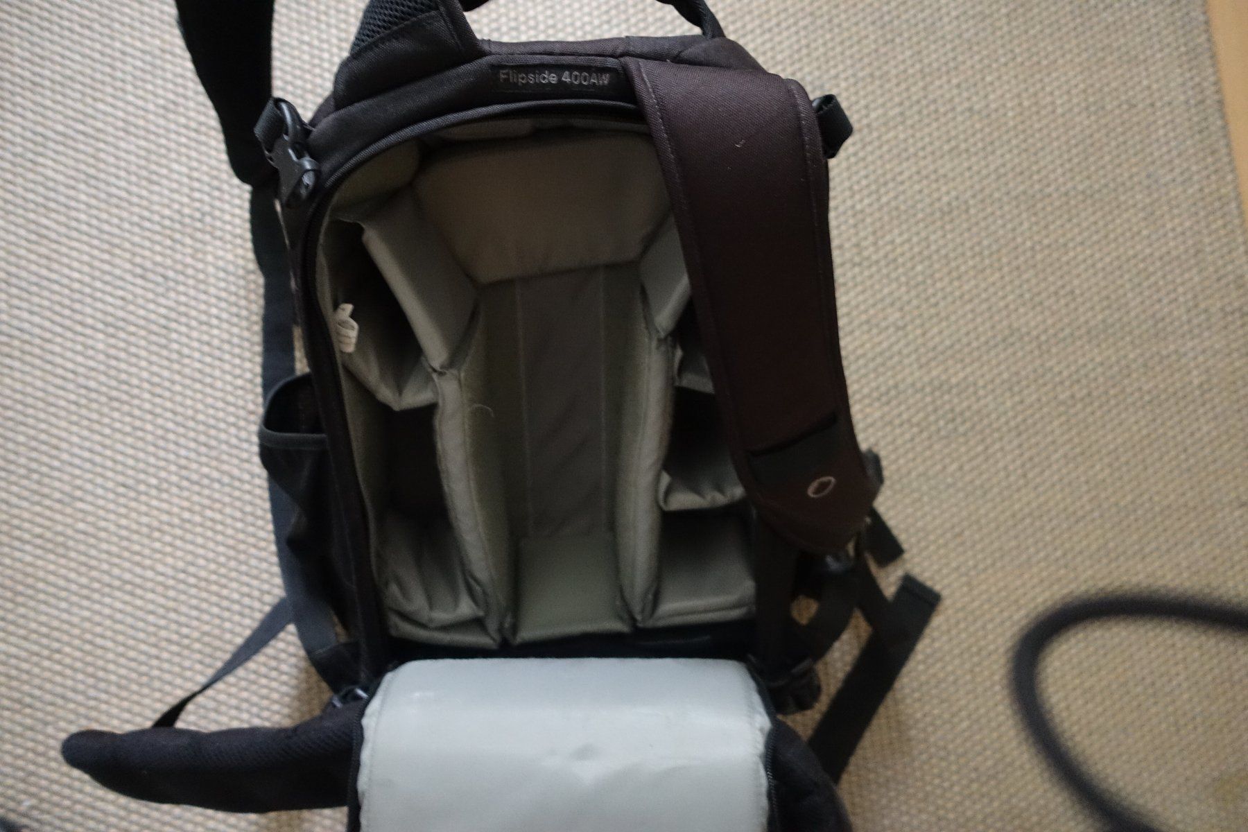 Lowepro Zaini: Fotorucksack Lowepro – Nuovo (secondo la descrizione) da Rorschach venduto da Helpstone0 2