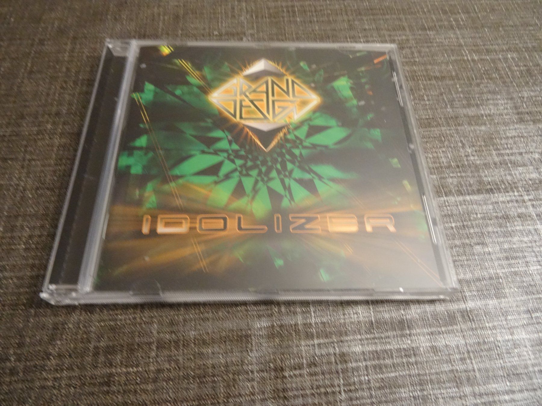 CD: Grand Design - Idolizer CD – Usato da Olten venduto da Disc-Ausverkauf