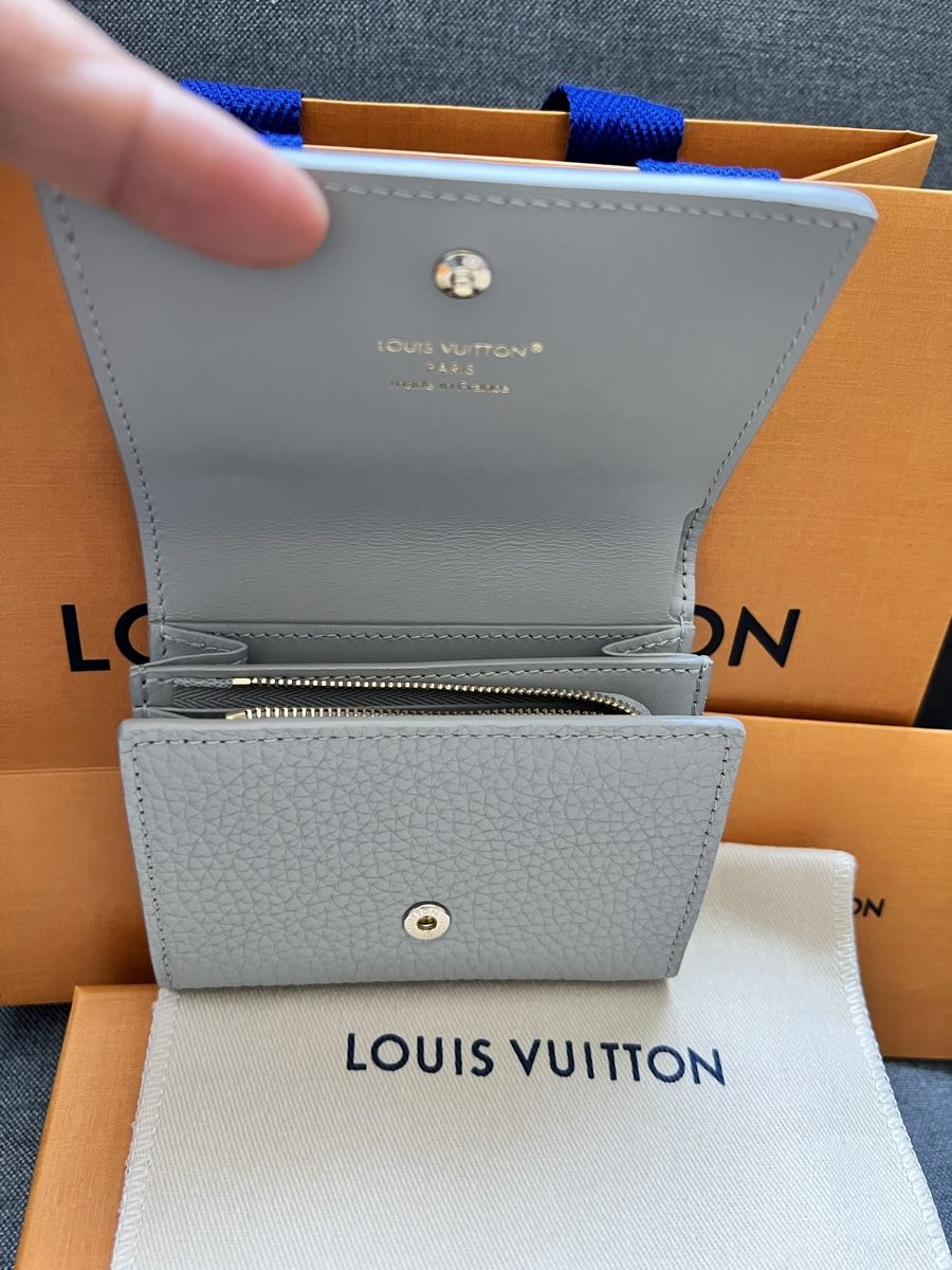 Louis Vuitton Portemonnaie: Louis Vuitton Capucines Tiny Portemnnaie - NEU – Neu und originalverpackt aus Amriswil von Austinn 8
