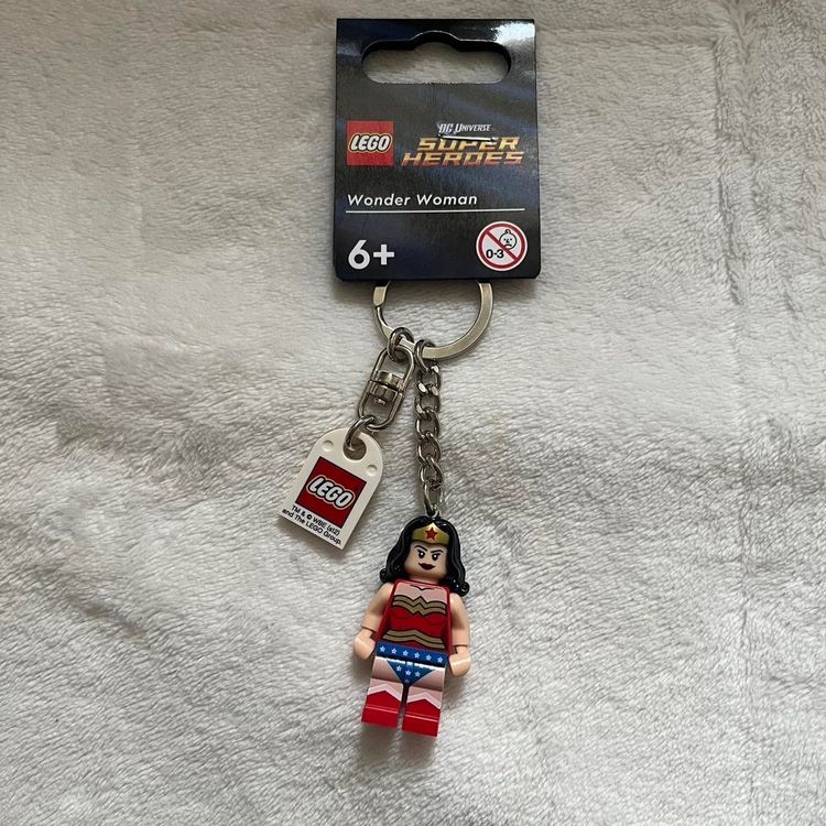 Lego Wonder Woman keychain Kaufen auf Ricardo