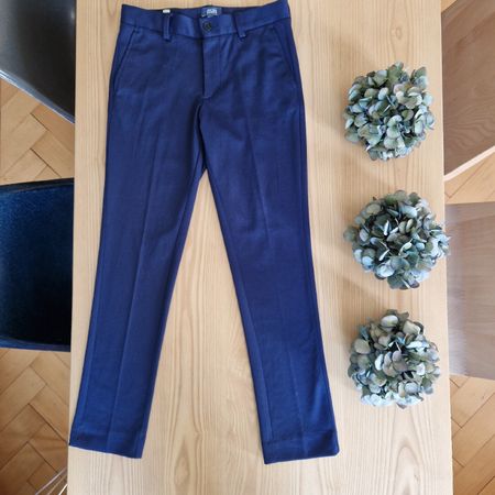 Blauer Anzug Jungs Gr. 140 mit weissem Hemd in Gr. 146