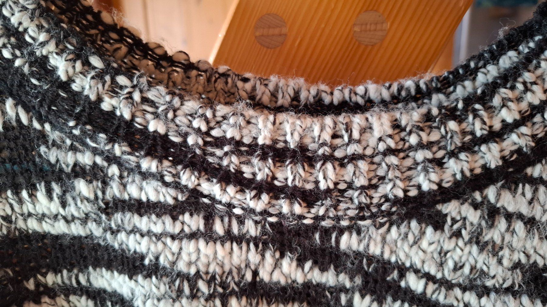 Zebra Maglioni & Felpe: Zebra Strickpullover, Schwarz/Weiss – Usato da Plagne venduto da Reticulum01 7