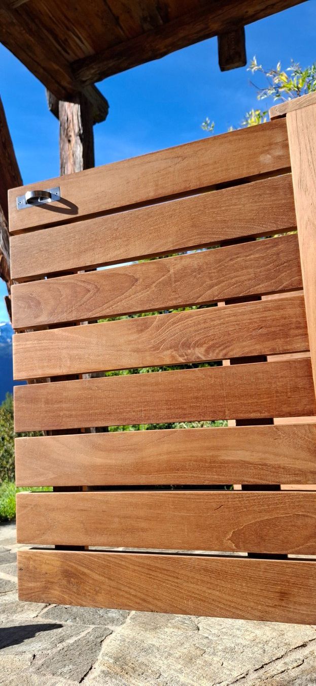 Articoli in legno: Meuble en Teck massif Horizon – Usato da Ravoire venduto da tom_ty8g 8