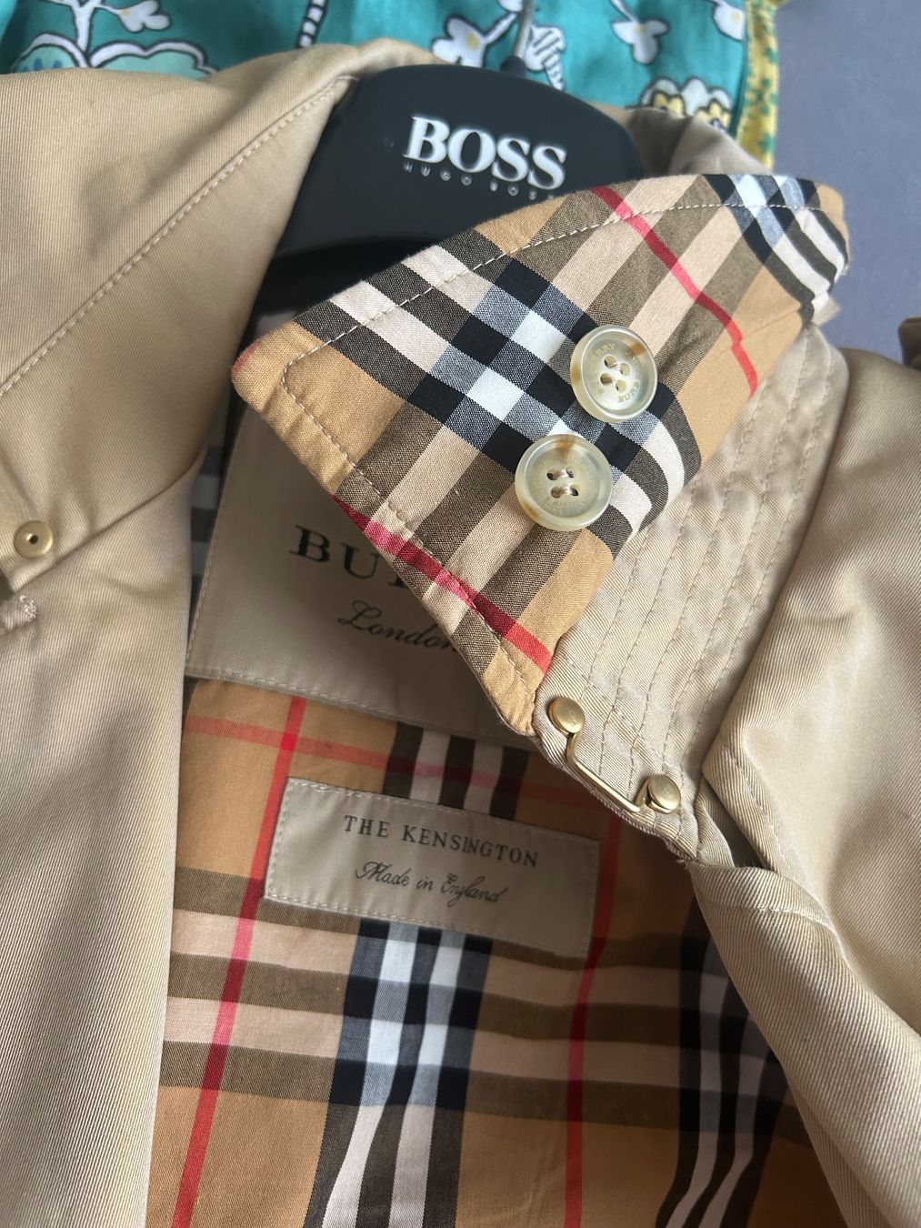 Burberry Mäntel: Burberry Trenchcoat Kensington – Gebraucht aus Winterthur von fat_7v2b 3