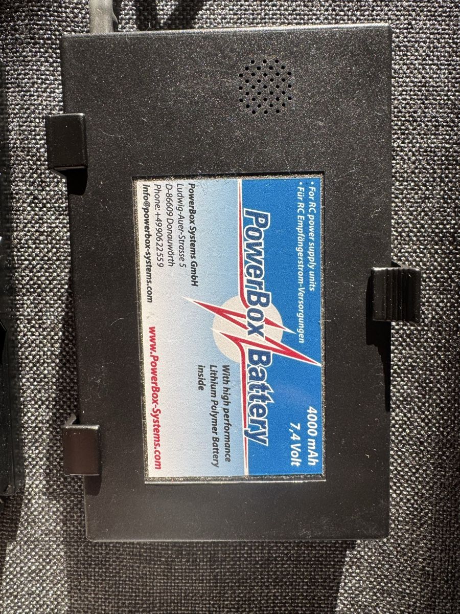 Powerbox Systems Batterie, Caricabatterie & Alimentatori: Lipo Power Box 2S – Usato da Wilen b. Wollerau venduto da Loonyacht 2