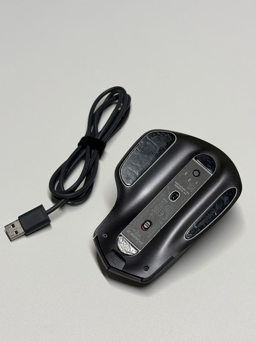 Logitech Mouse: Logitech MX Master 2S Maus kabellos schwarz – Usato da Sursee venduto da Loktrader 2